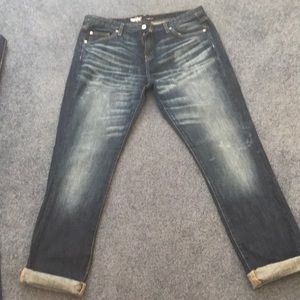 Boyfriend Distressed Jeans